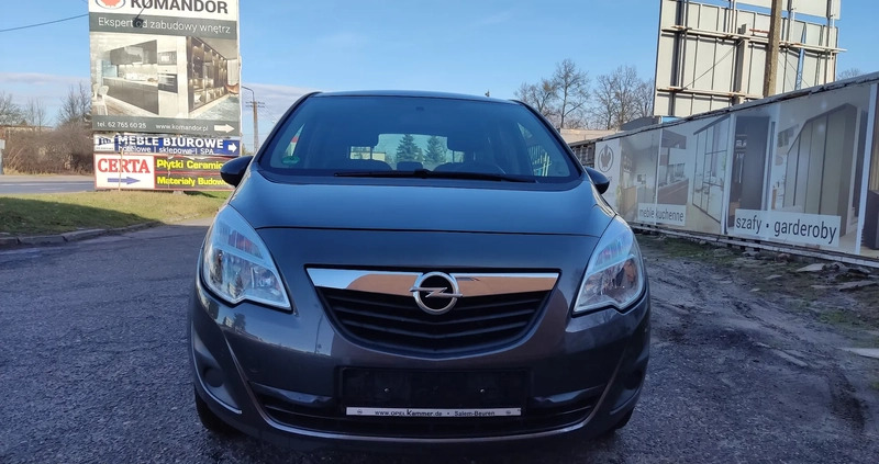 Opel Meriva cena 24900 przebieg: 166000, rok produkcji 2012 z Tczew małe 407